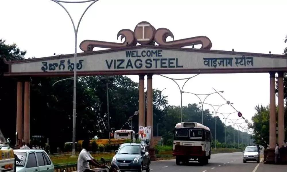 Union minister urges Centre will boost Vizag Steel, not privatise it; BRS calls his statements 'distraction'