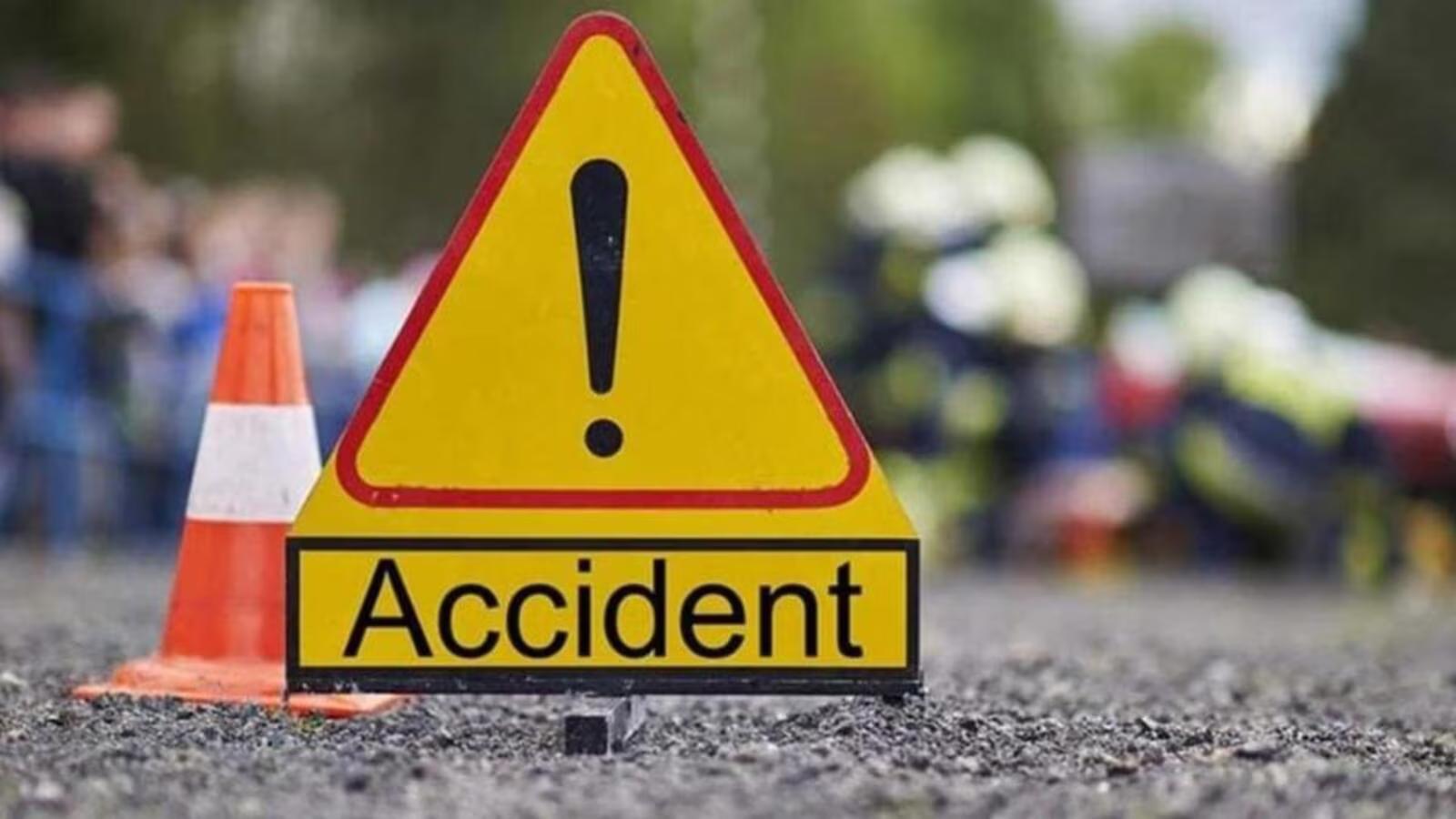 Damoh Road Accident