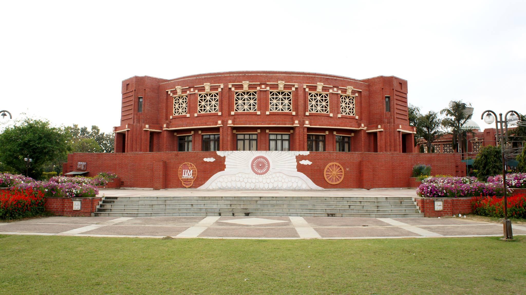 IIM Lucknow