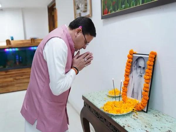 Dhami Pays Tribute To 'Gandhi Of Uttarakhand' 