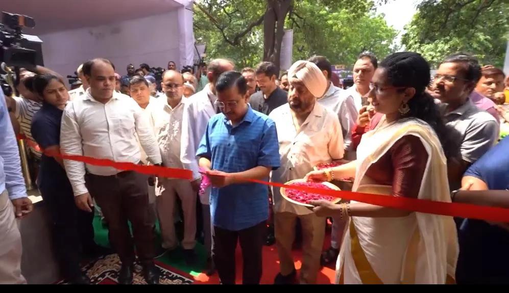 Kejriwal inaugurates new OPD building at Aruna Asaf Ali Hospital