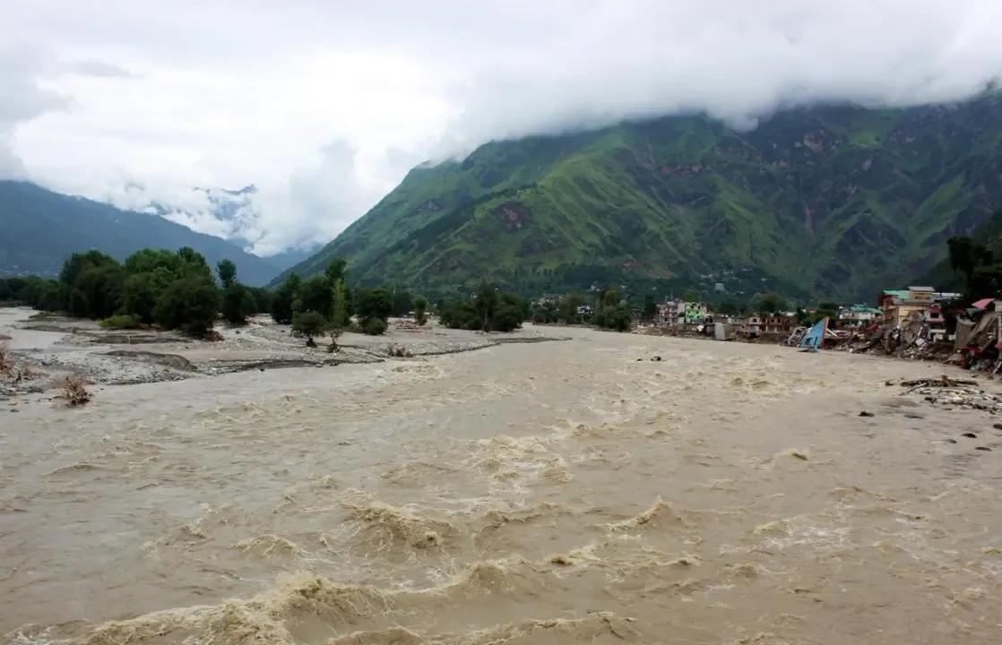 Himachal cloudburst kills one, injures three