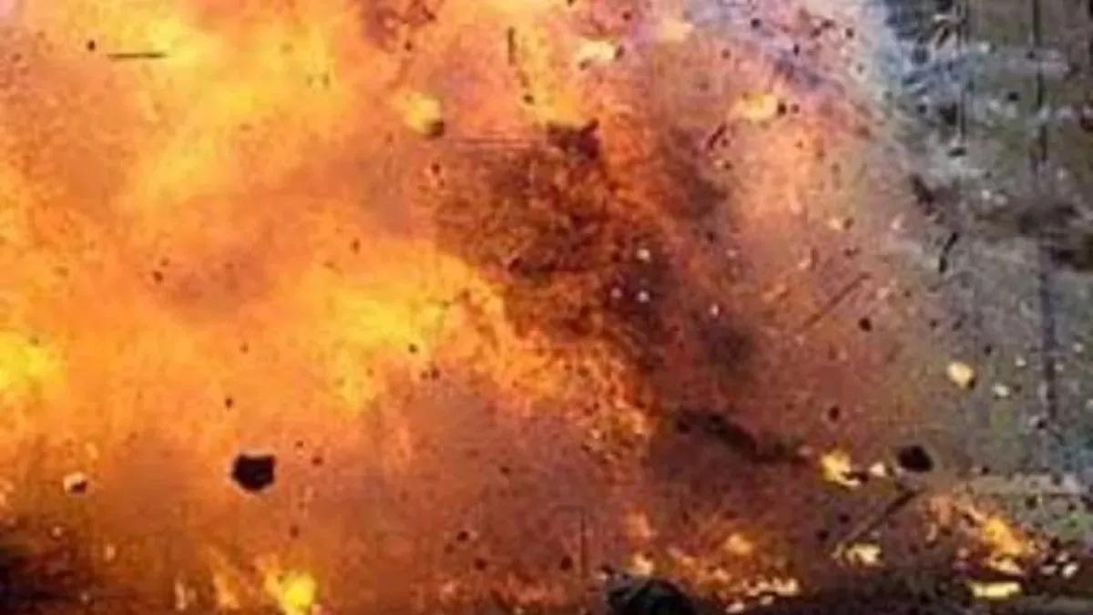 1 killed, another injured after oxygen cylinder explosion in Lucknow