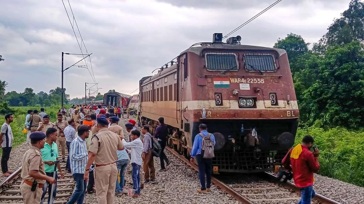 Dibrugarh Express derails