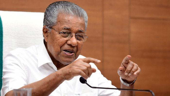 Kerala CM calls on Centre to set up AIIMS in Kozhikode