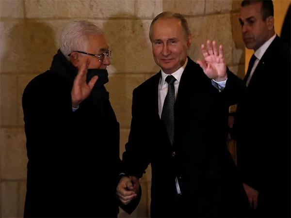 Mahmoud Abbas and Vladimir Putin