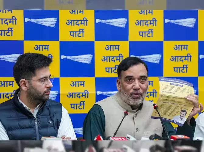 Delhi Environment Minister Gopal Rai with AAP leader Raghav Chadha