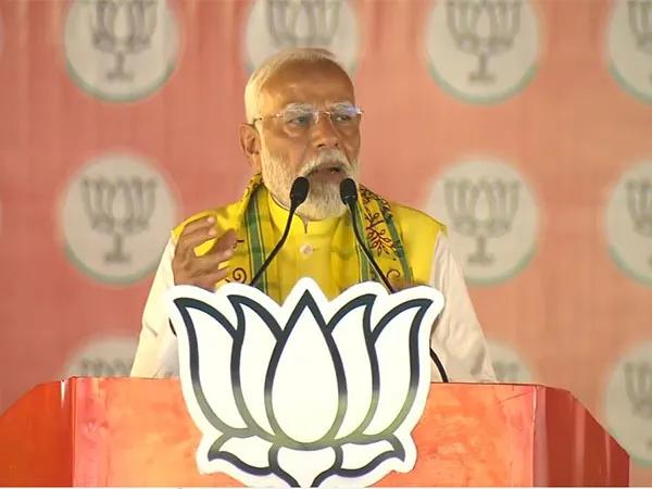 PM Modi at polly rally