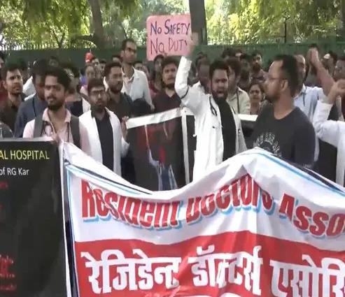 Northern Railway Central Hospital  protest