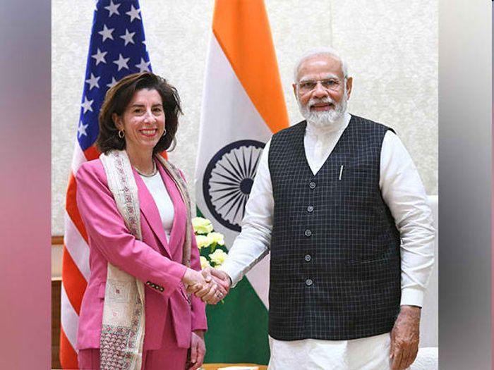 PM Modi-Gina Raimondo