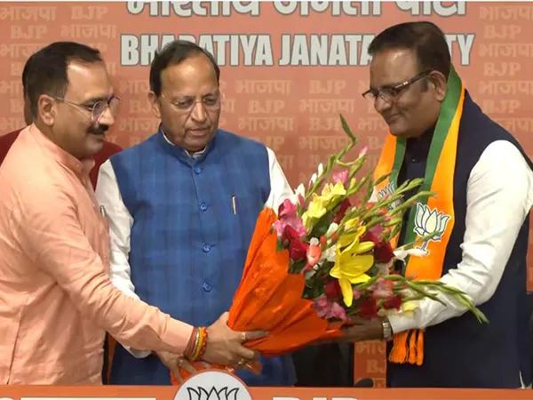 Raaj Kumar Anand joins BJP