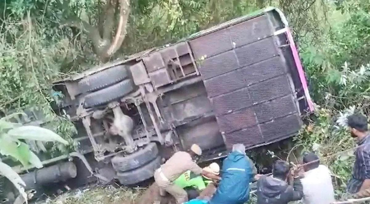 Representative Image of a Bus fall