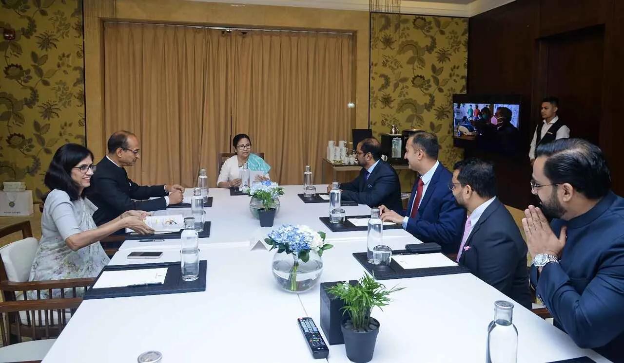 Mamata promotes West Bengal as an investment location in Dubai.