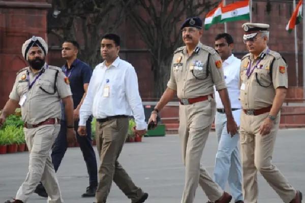 Over 10,000 police personnel deployed in and around Red Fort