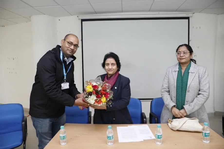 Shoolini University Signs MoU With IIT Mandi