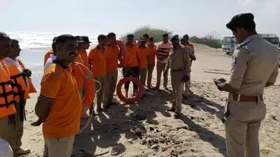  Cyclone Biparjoy: Gujarat govt initiates rescue, relief operations