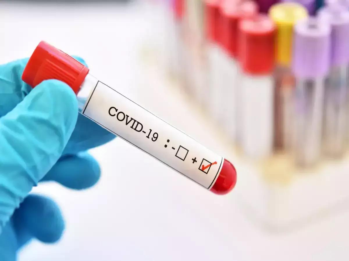 Delhi sees 1,017 Covid cases, positive rate rises to 32.25 percent