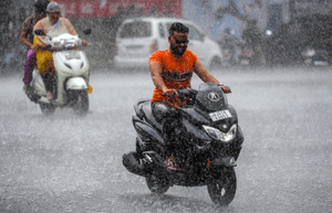 Unseasonal showers lash Gujarat, Kapadvanj records highest rainfall at 1.57 inches