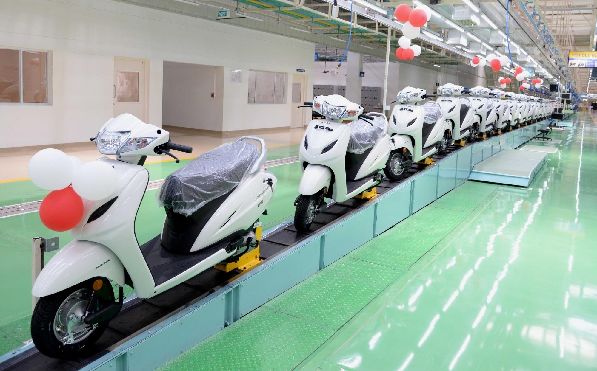 India’s retail vehicle sales surge by 25.62 pc at 24.09 lakh units in Feb