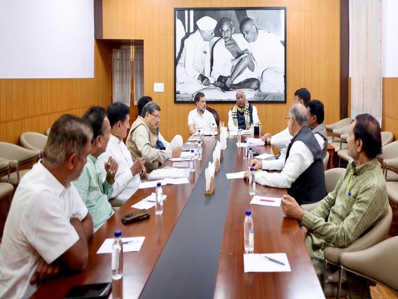 Cong forms seven committees in Gujarat to prepare for upcoming local body elections