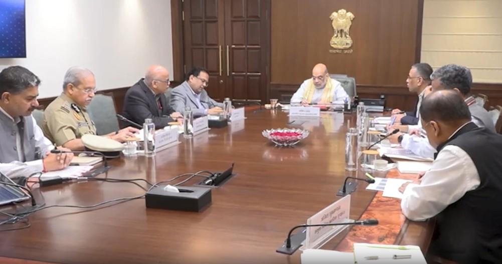 HM Amit Shah takes stock of Delhi blast probe, security alert
