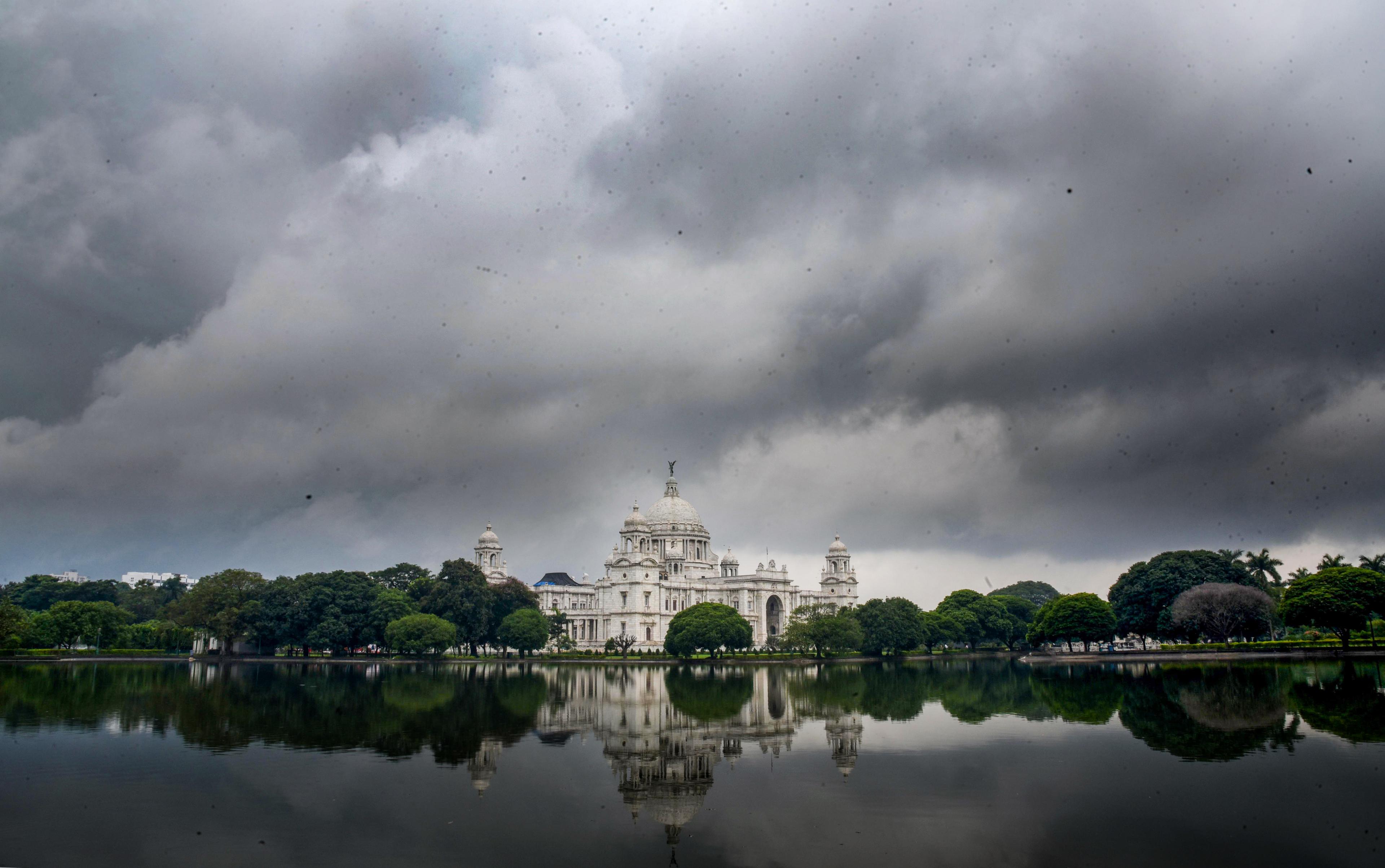 Rains likely in Kolkata, south Bengal till Tuesday