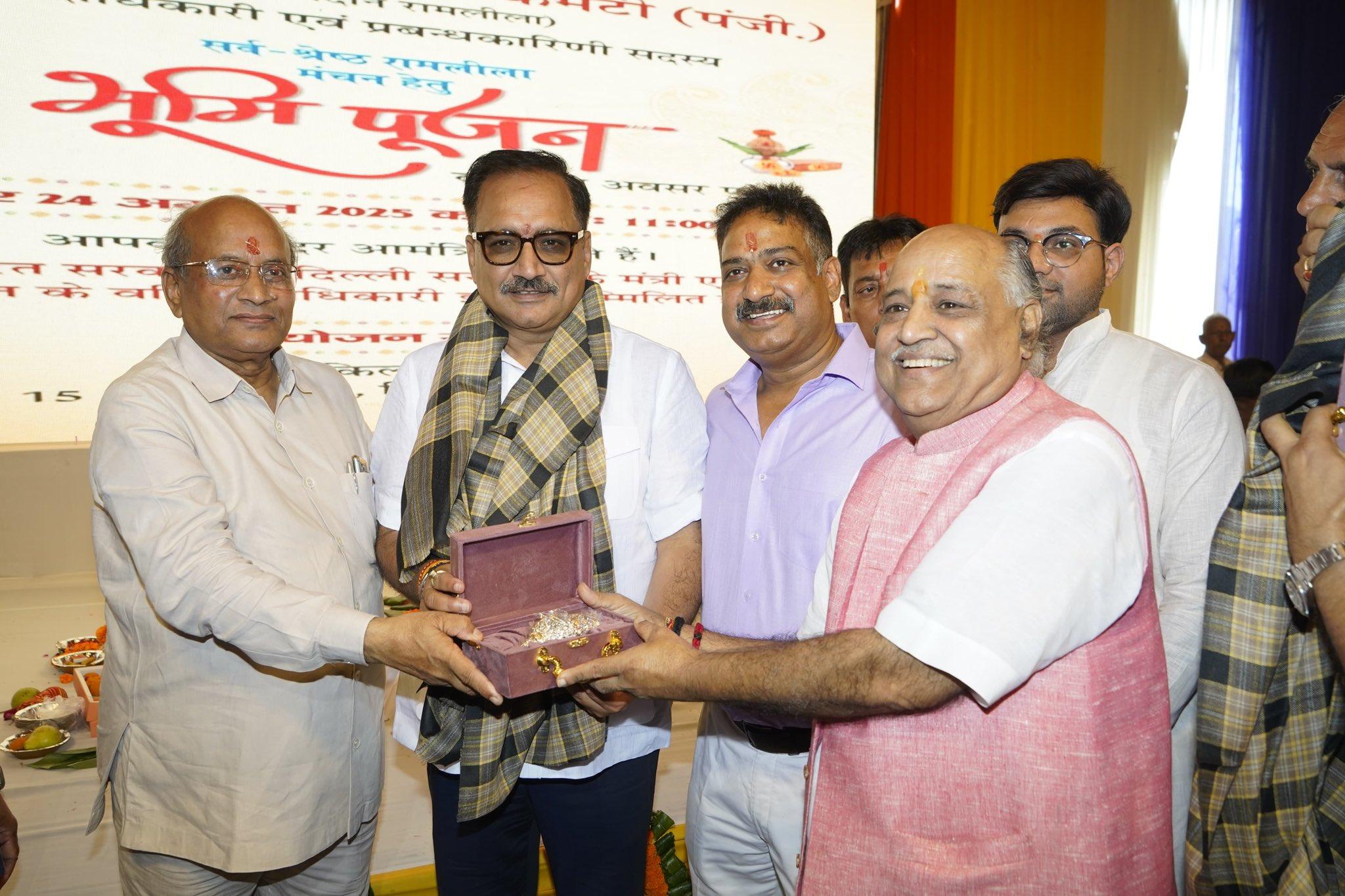 Delhi BJP chief Virendra Sachdeva launches Ramlila preparations near Red Fort