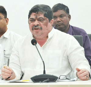 Telangana minister regrets 'inappropriate' remark about colleague