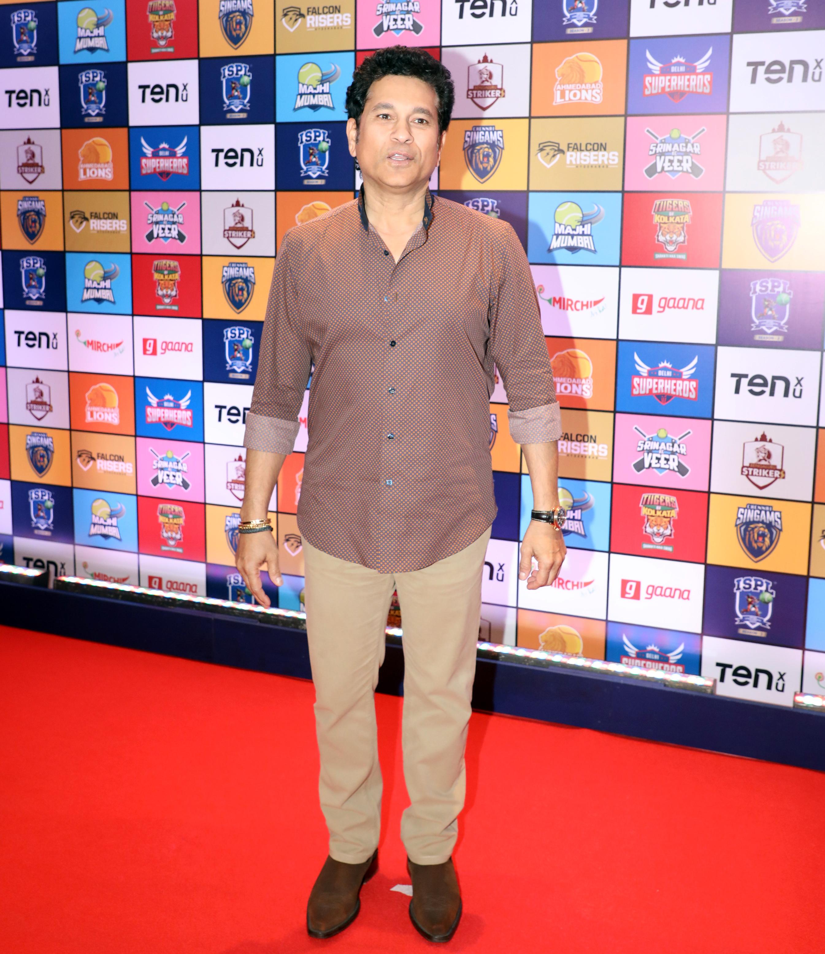 Hope this day brings success, happiness, and positivity: Sachin, Kohli lead Holi greetings