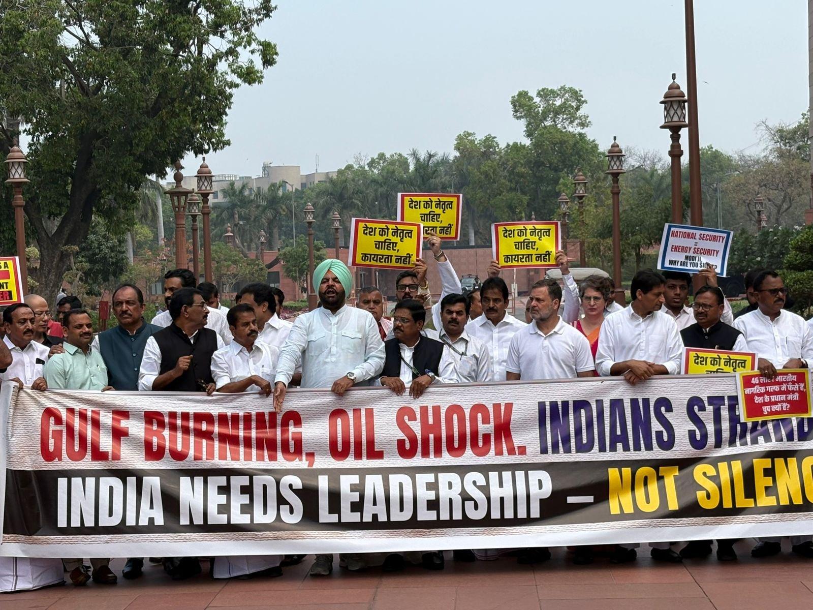 Opposition MPs protest in Parliament complex, seek discussion on Gulf crisis