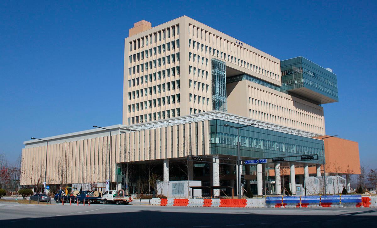 South Korea: Record 1 million shop owners close businesses in 2024