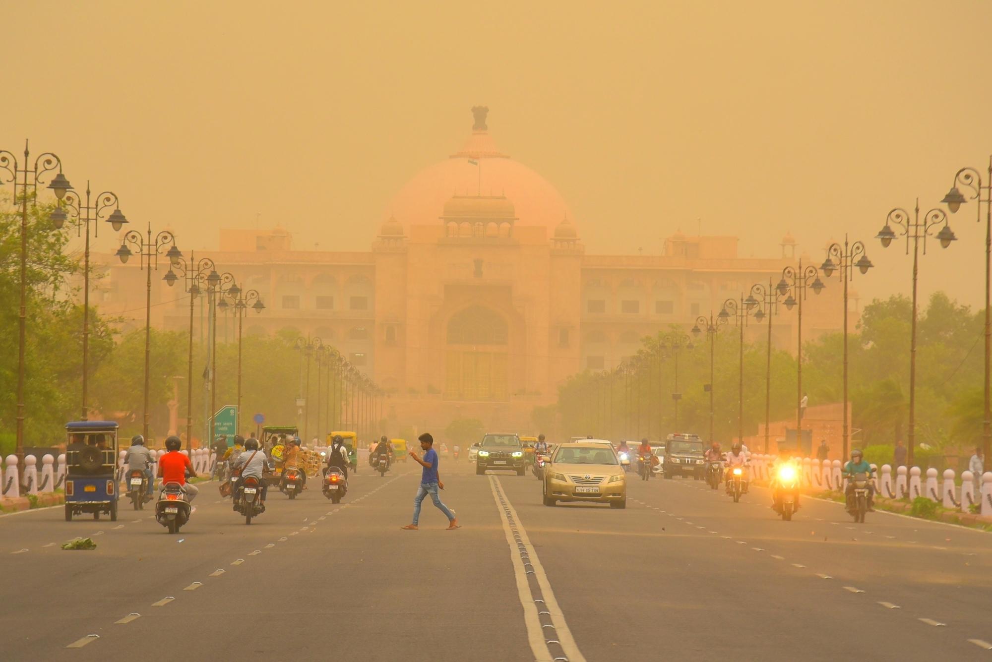 Met dept sounds alert on dust storms, rain in Rajasthan from March 28
