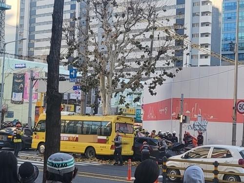 South Korea: Woman in 60s dies after car crashes into hagwon bus; six injured