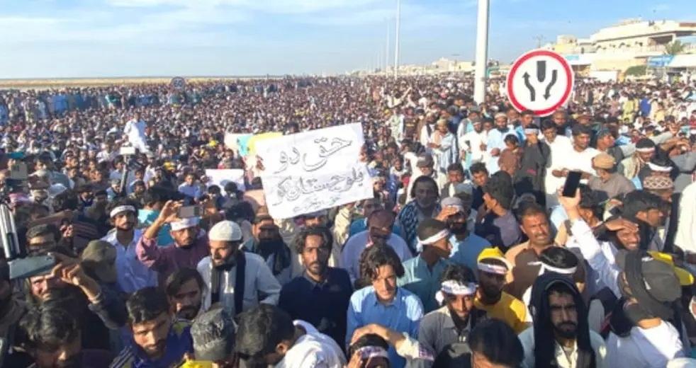 Massive civil unrest in PoK over soaring prices, political discontent