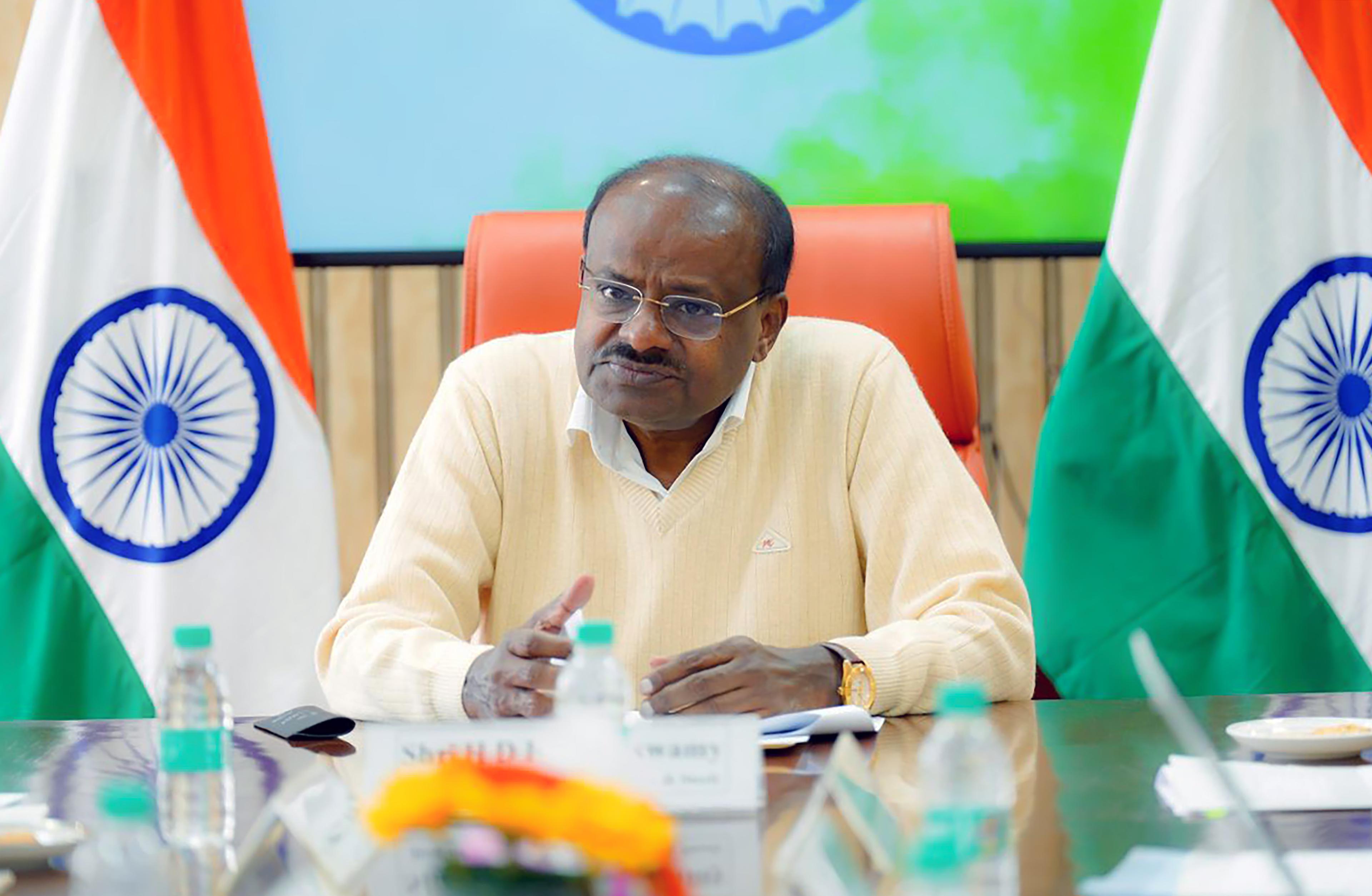 'PM Modi has handled similar crises before': Kumaraswamy on Gulf tensions