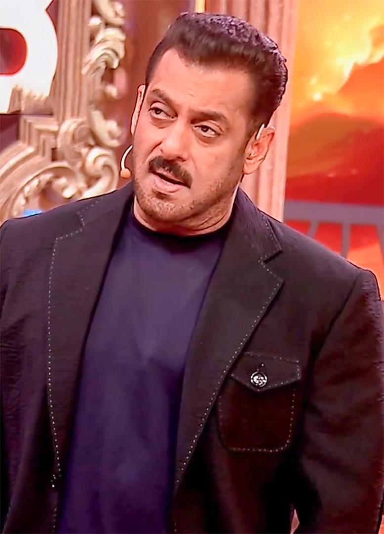 ‘Bigg Boss 19’: Salman Khan blames Ashnoor Kaur, Abhishek Bajaj for one housemates elimination