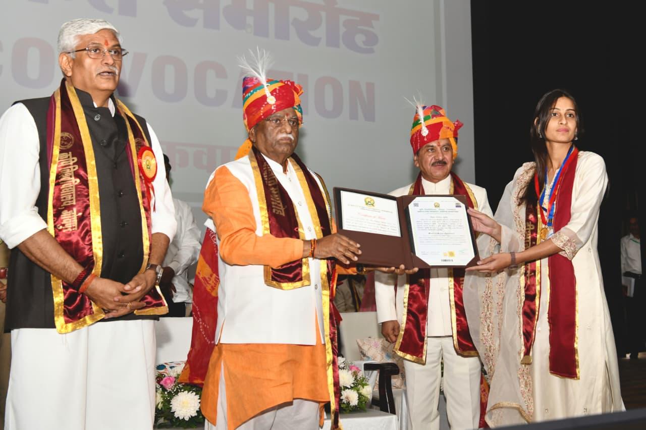 Raj Guv calls for adoption of 'Jai Jawan, Jai Kisan, Jai Vigyan aur Jai Anusandhan' mantra