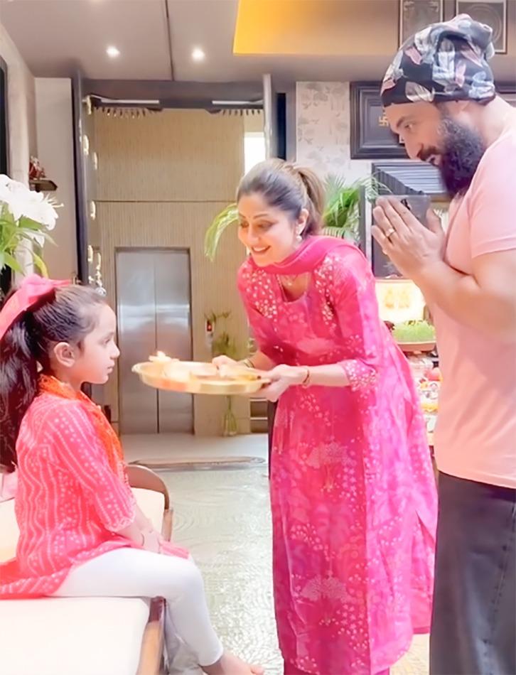 Shilpa Shetty & Raj Kundra perform Kanya Poojan at home during Maha Ashtami