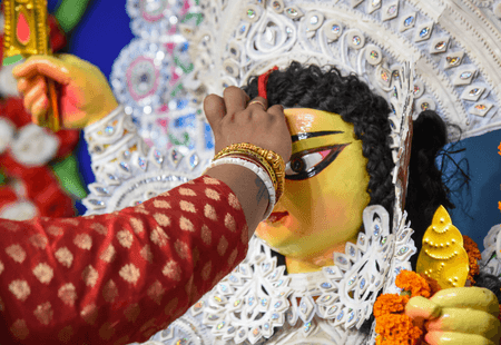 Kolkata civic body issues 14-day deadline to Durga Puja committees to remove mandap structures from city parks