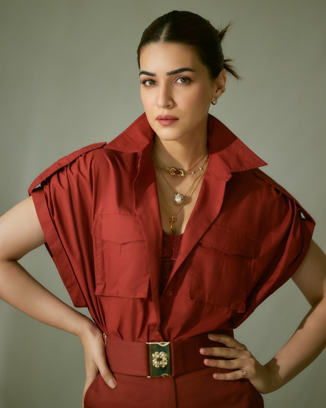 Kriti Sanon turns 35: Kareena Kapoor, Varun Dhawan & Dhanush pen heartfelt wishes