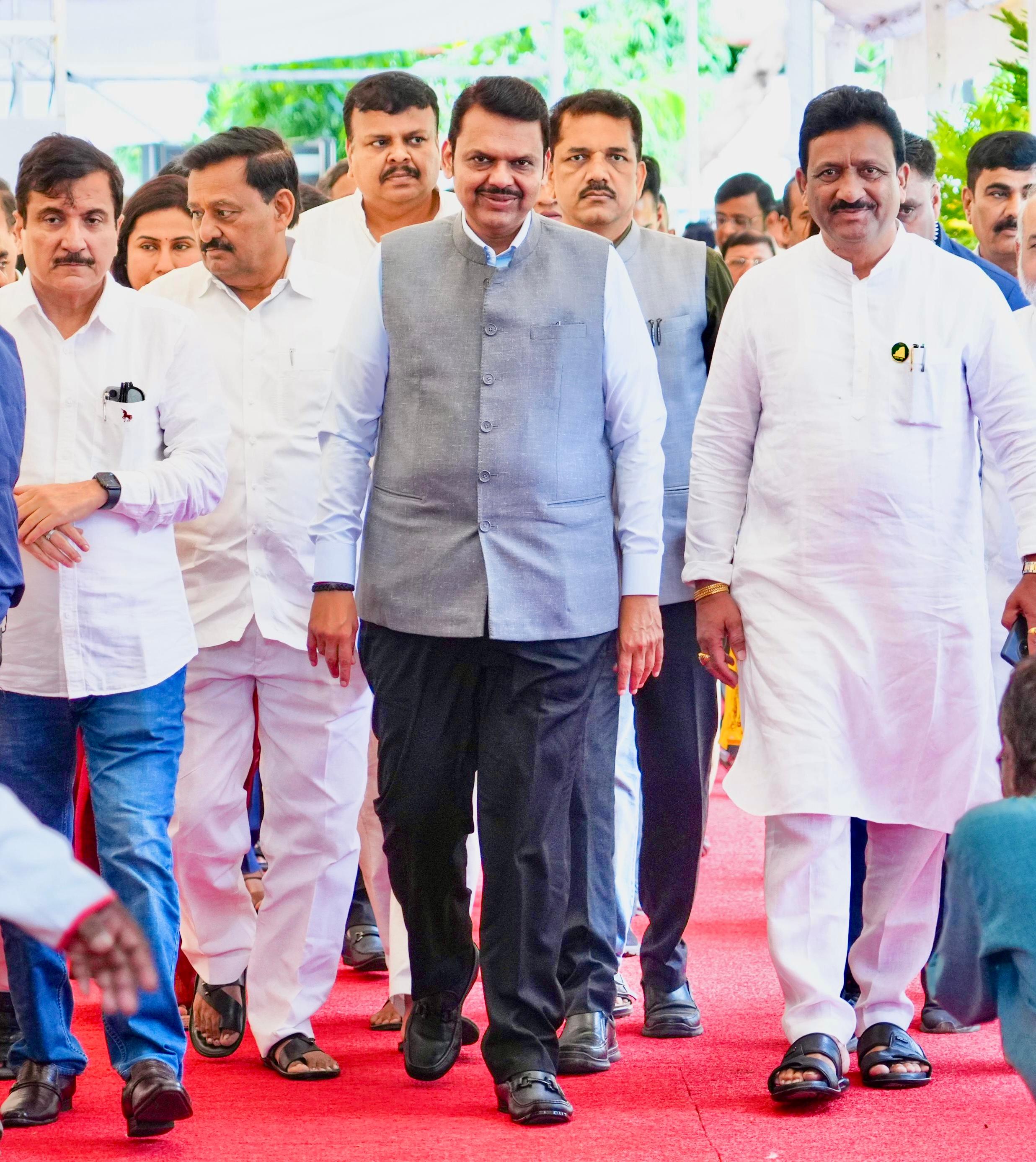 Govt to amend MCOCA to contain smuggling of narcotics: CM Fadnavis