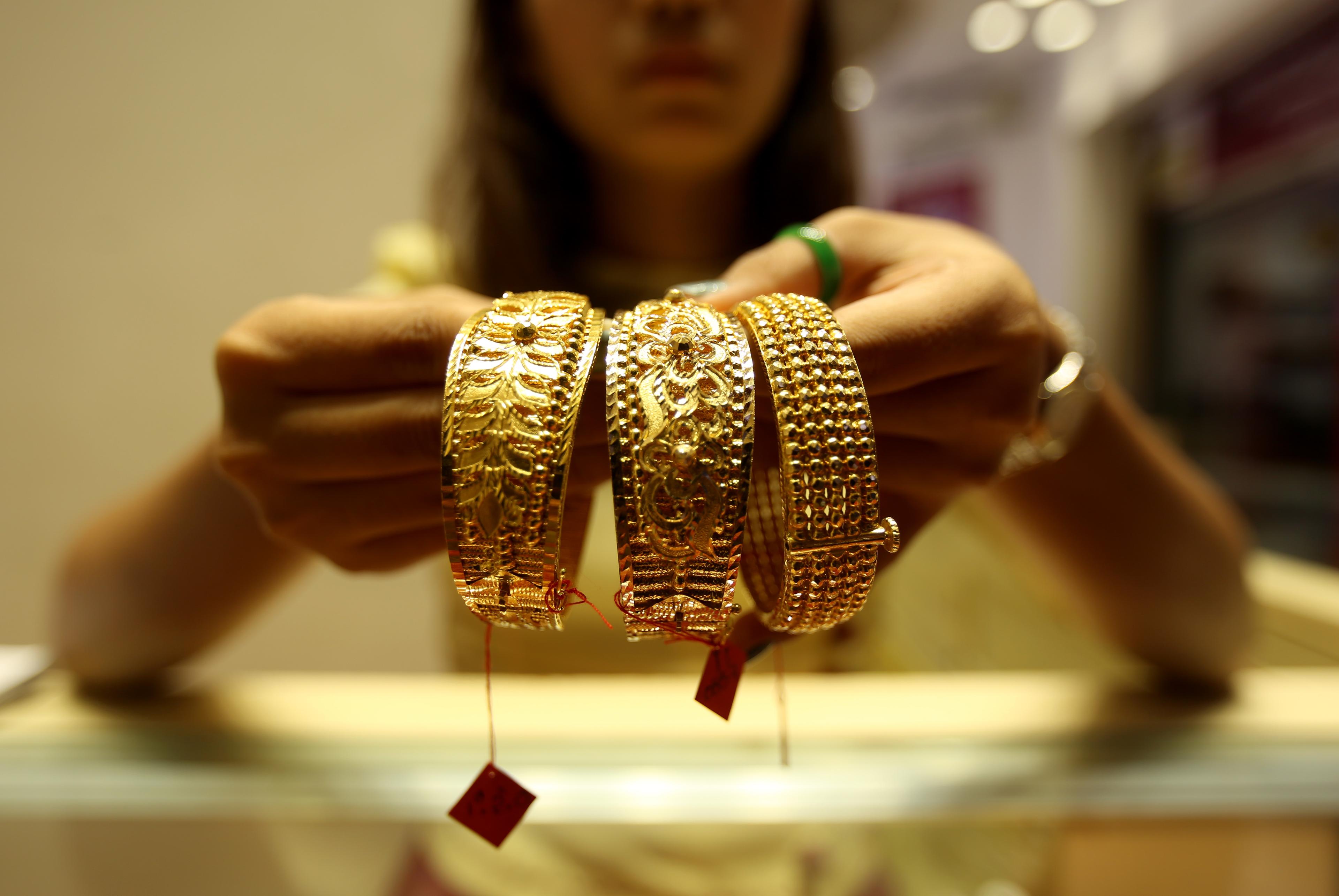 Gold, silver prices touch new highs amid sharp decline in US dollar