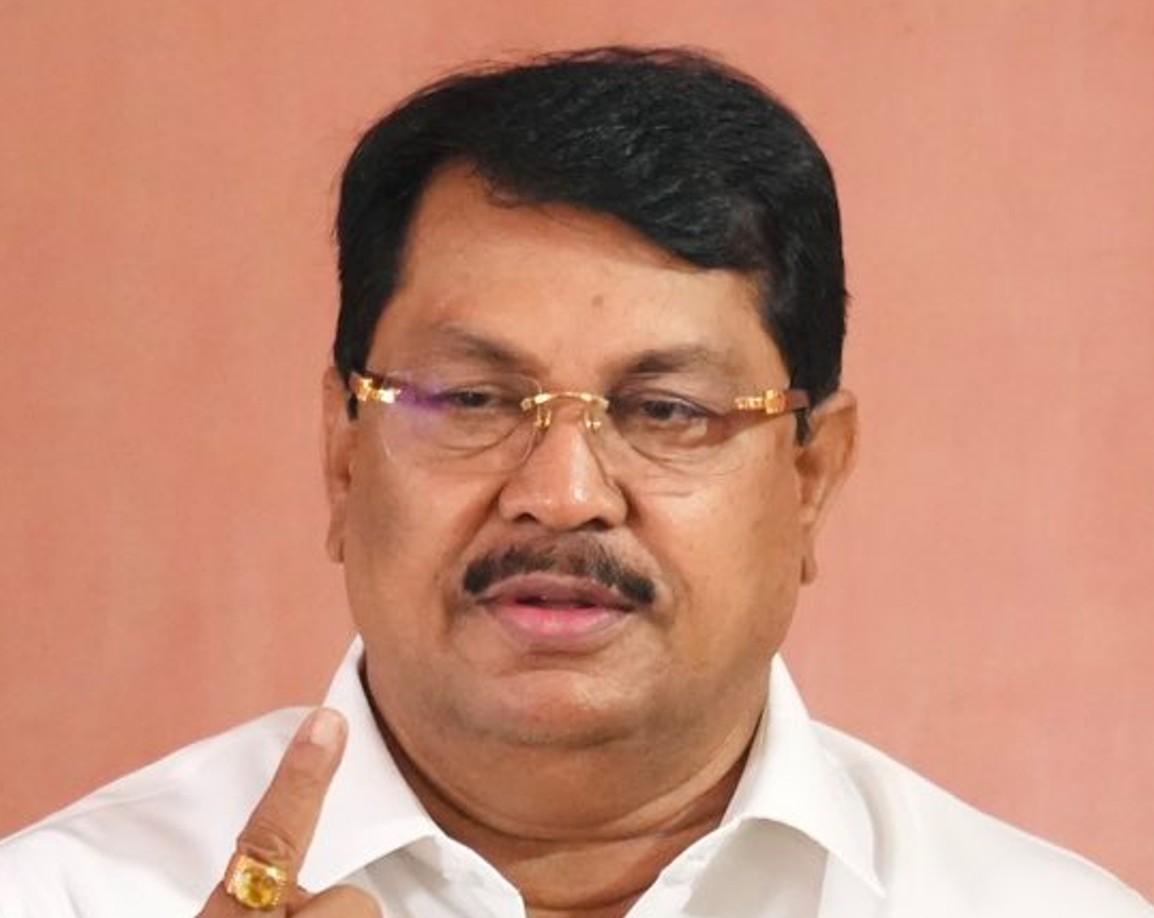 Maha Assembly rocks by attack on Sambhaji Brigade founder Praveen Gaikwad