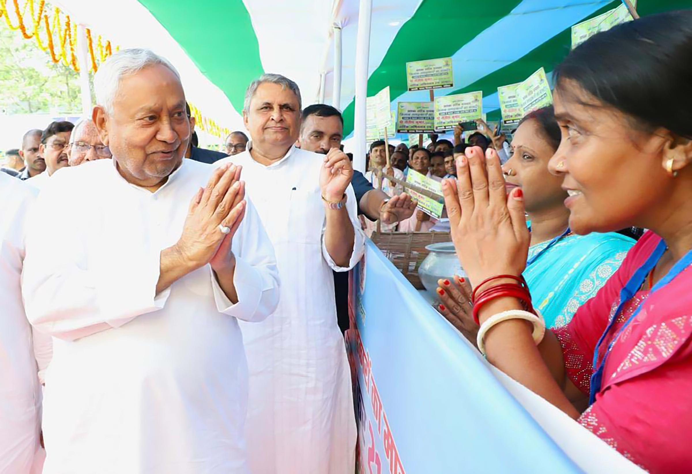 Nitish Kumar inaugurates, lays foundation stone for projects worth Rs 583 crore in Katihar