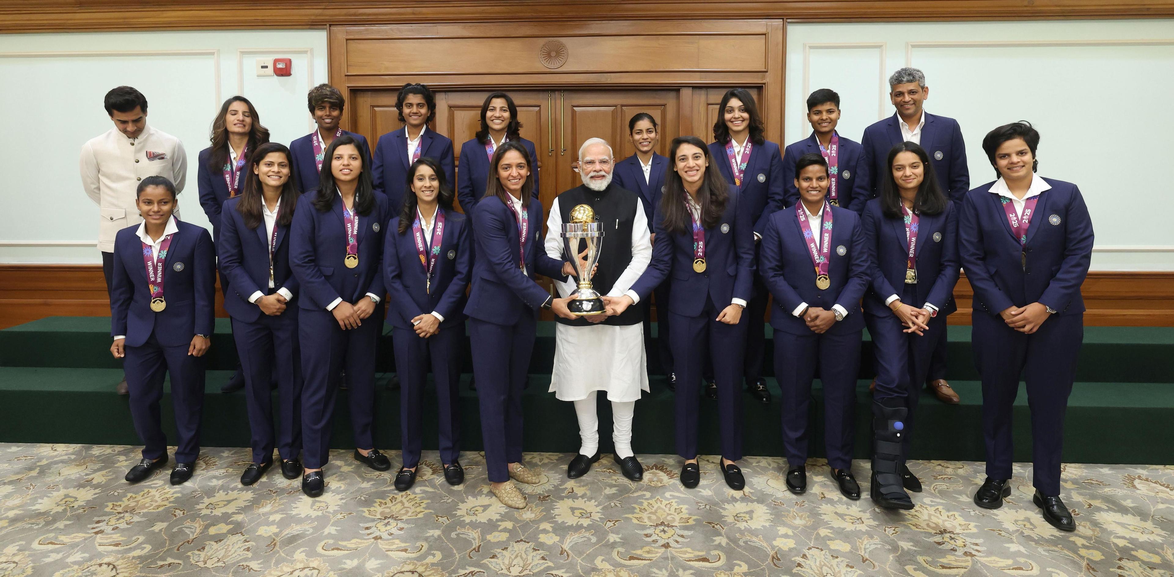 PM Modi meets Women’s ODI World Cup winning Indian team