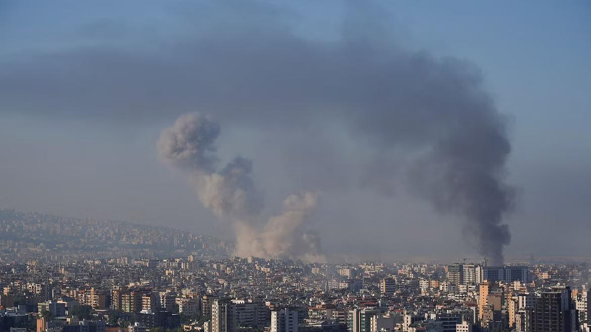 Beirut's southern suburbs smoke