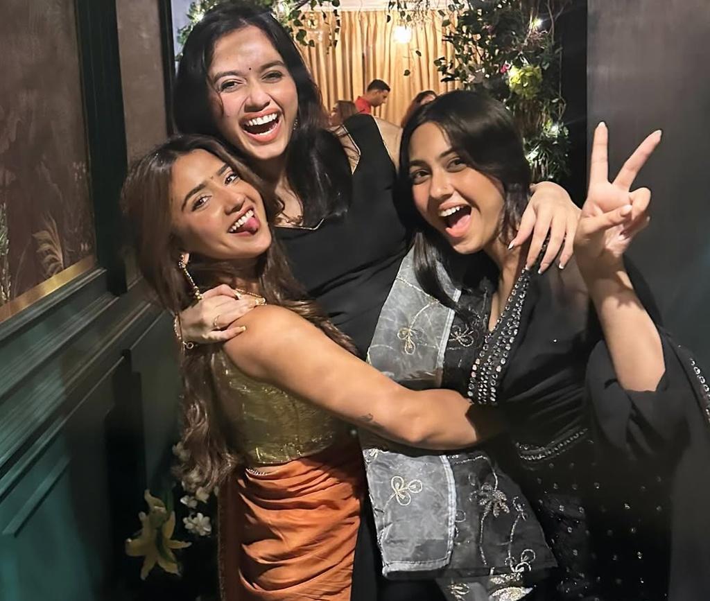 Reem Shaikh shares special moments with 'childhood BFFs' Jannat Zubair and Roshni Walia