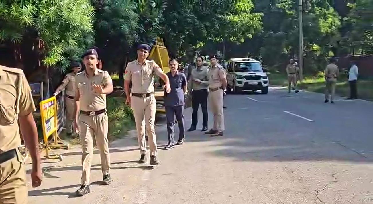 Security tightened outside Haryana IPS officer's home as tensions rise over suicide case