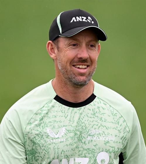 New Zealand assistant coaches Ronchi, Oram granted leave for PSL stint