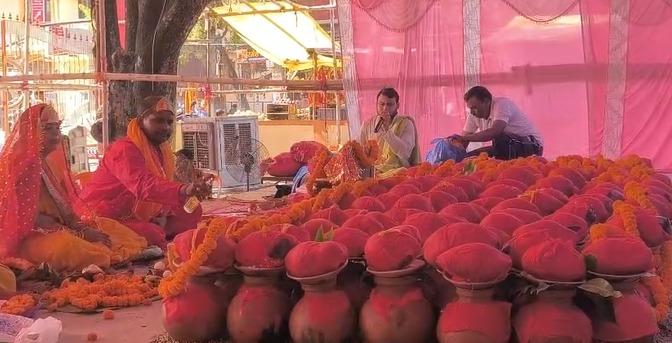 Police-run temple in Bihar's Muzaffarpur draws huge crowds during Navratri